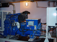 Дизель-генератор в техническом помещении под бассейном